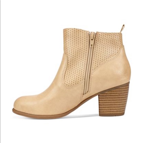 NIB White Mountain Booties - Picture 8 of 8